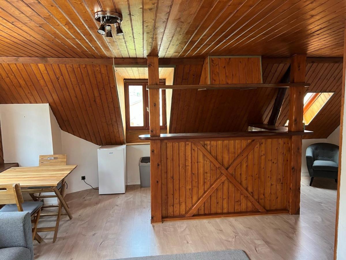 Top Floor Apartment With Mountain Views In The Centre Of Argeles Gazost Eksteriør bilde